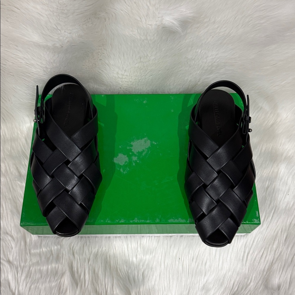 Bottega Veneta Black Woven Sandals - Picture 5 of 8